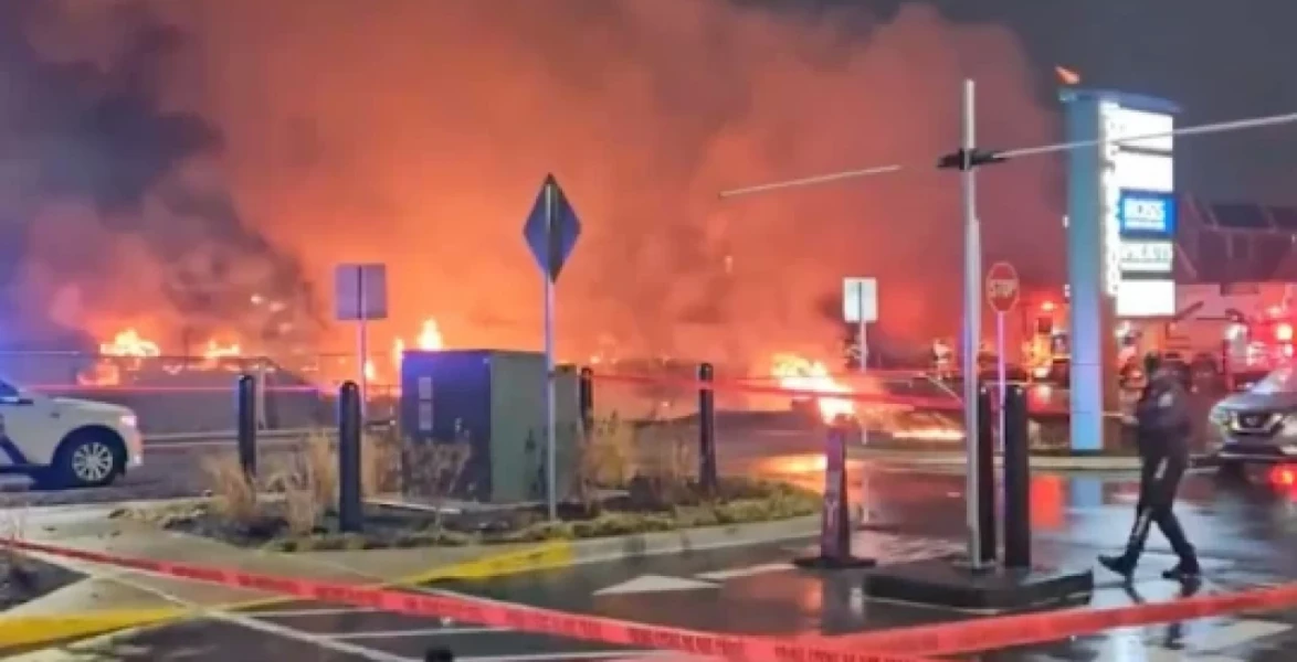 ABD'de donanmaya ait savaş uçağı San Diego Körfezi'ne düştü